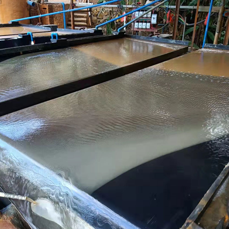 ҡ�������¶���ε��ڣ�